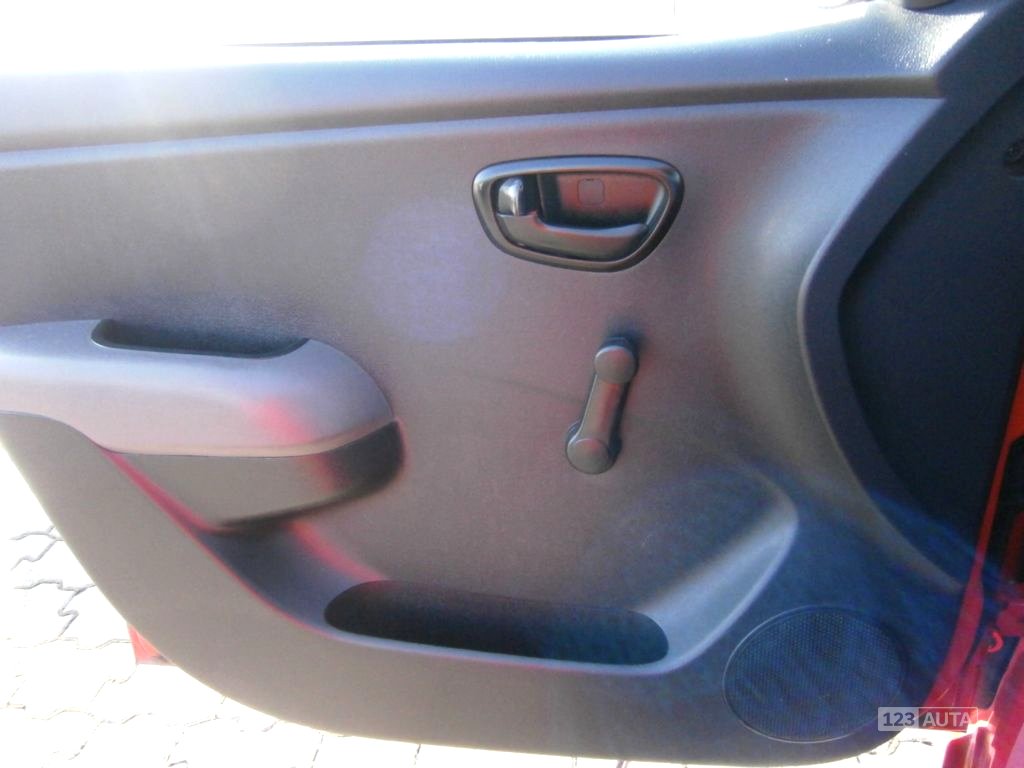 BMW Řada 3, 2011 - pohled č. 8