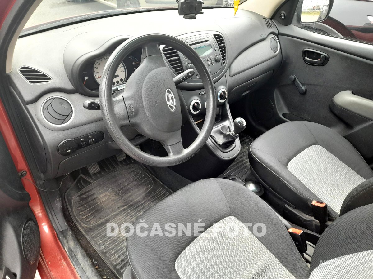 Hyundai i10, 2010 - pohled č. 3