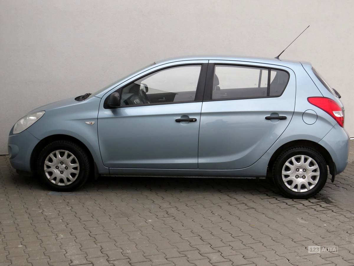 Hyundai i20, 2010 - pohled č. 8