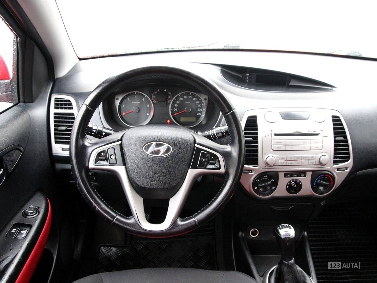 Hyundai i20, 2010 - pohled č. 11