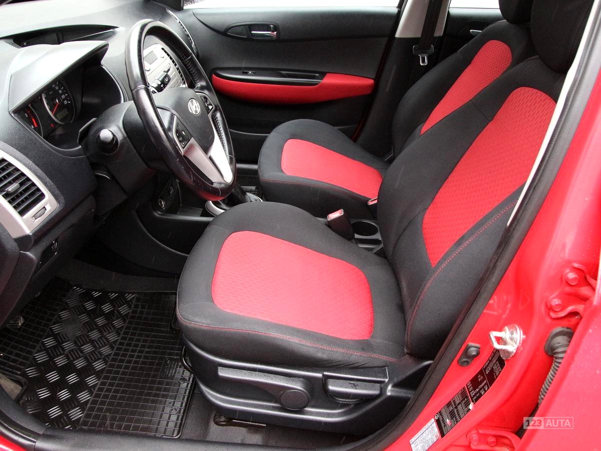 Hyundai i20, 2010 - pohled č. 13
