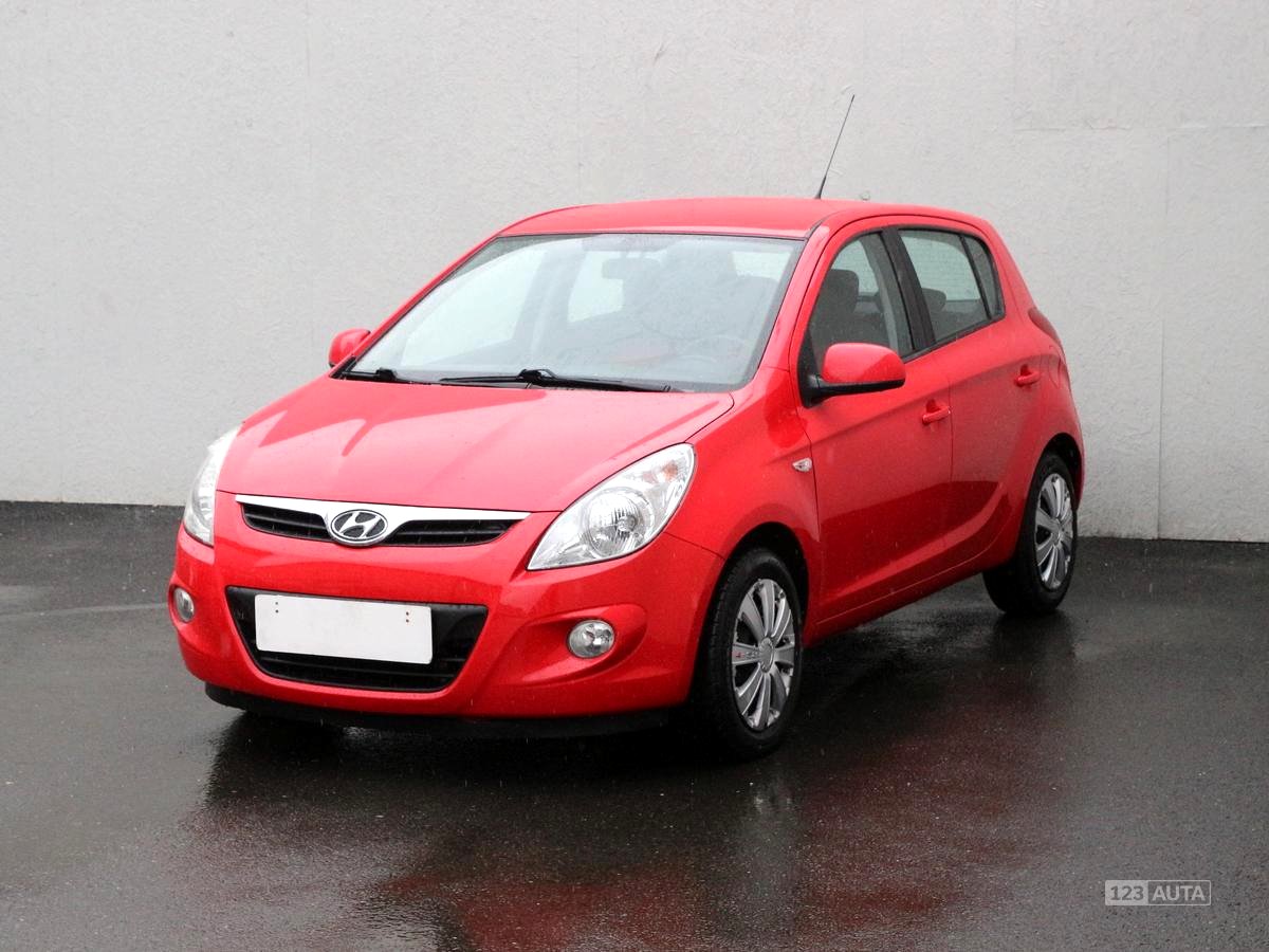 Hyundai i20, 2010 - pohled č. 3