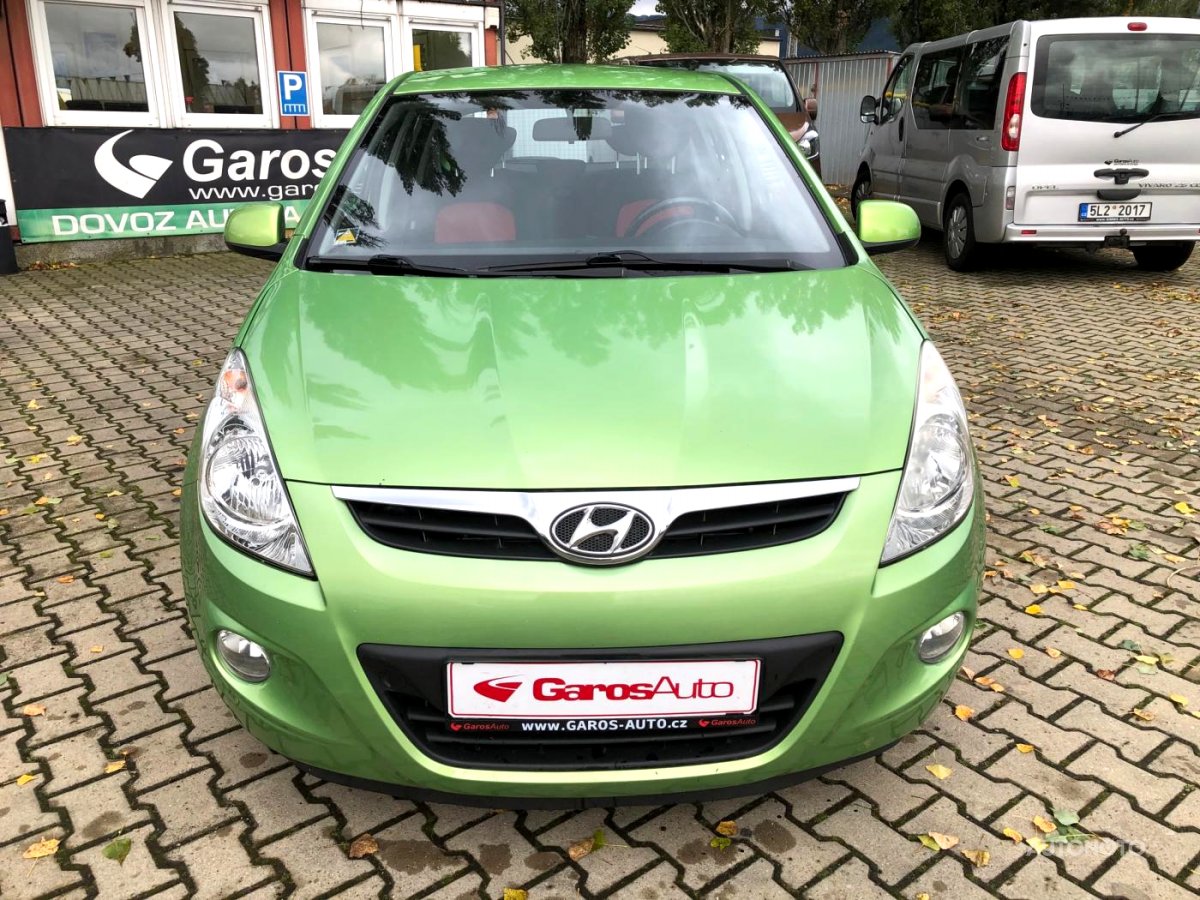 Hyundai i20, 2009 - pohled č. 2