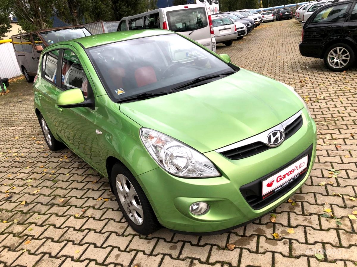 Hyundai i20, 2009 - pohled č. 3