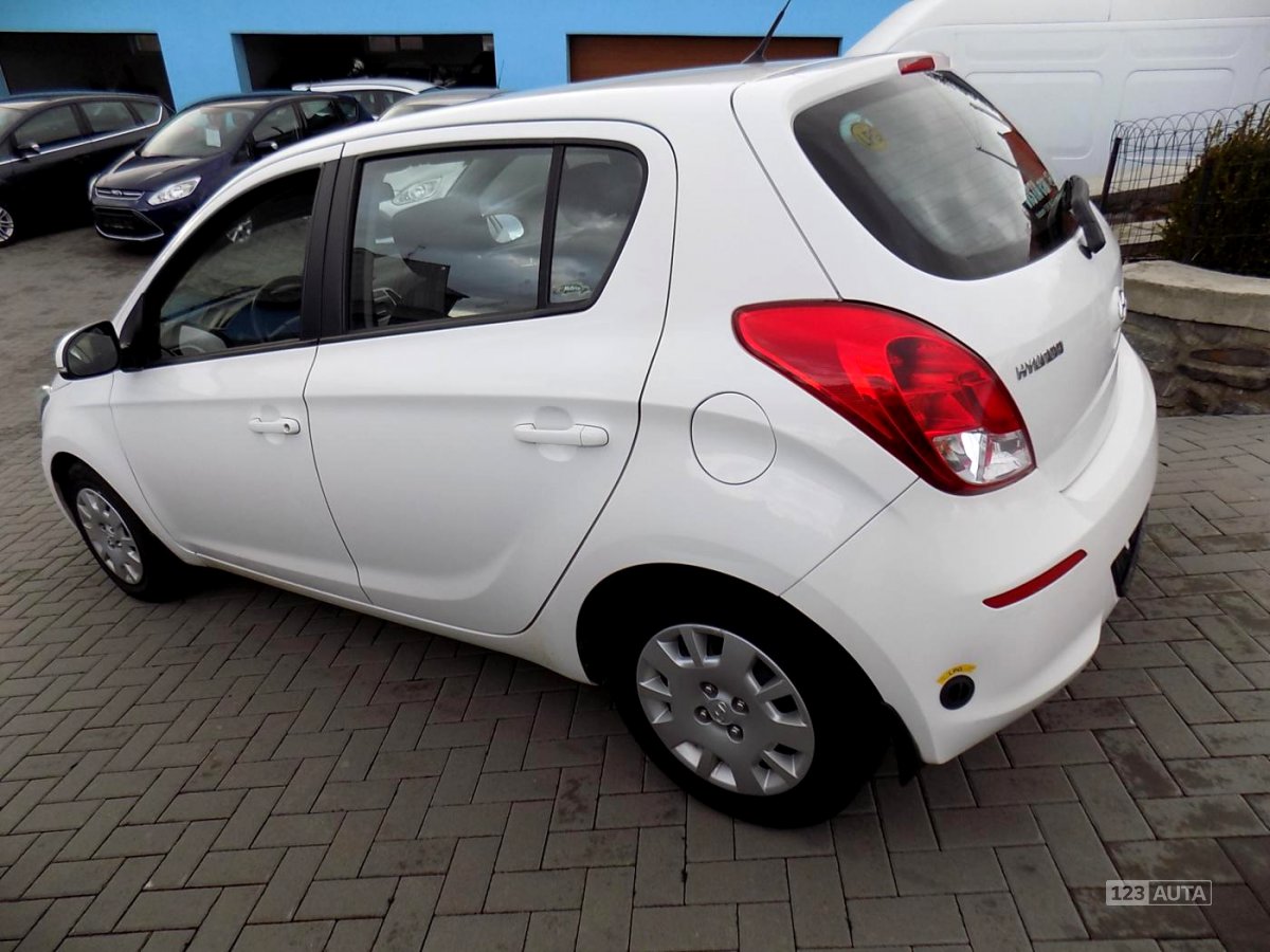 Hyundai i20, 2013 - pohled č. 9