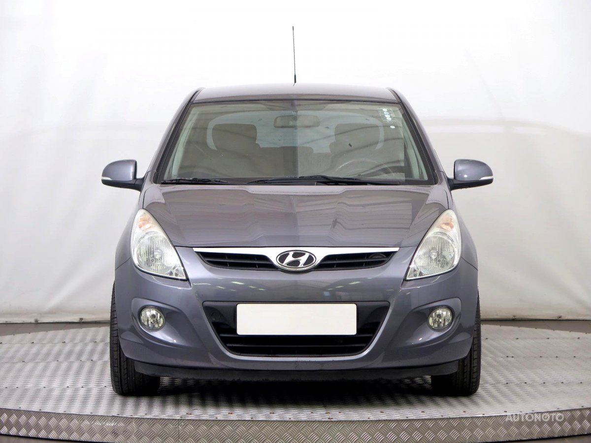 Hyundai i20, 2011 - pohled č. 2
