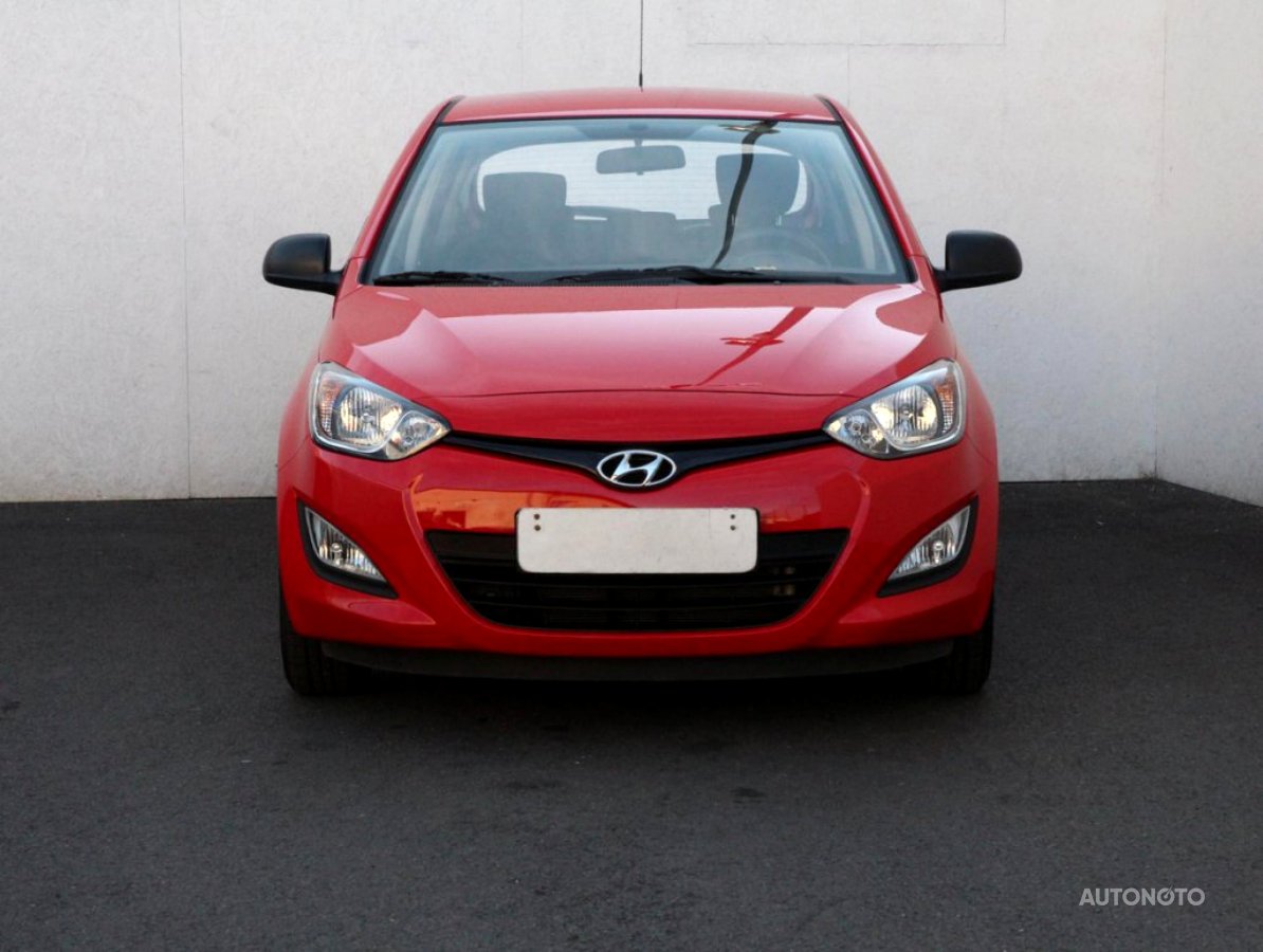 Hyundai i20, 2013 - pohled č. 2