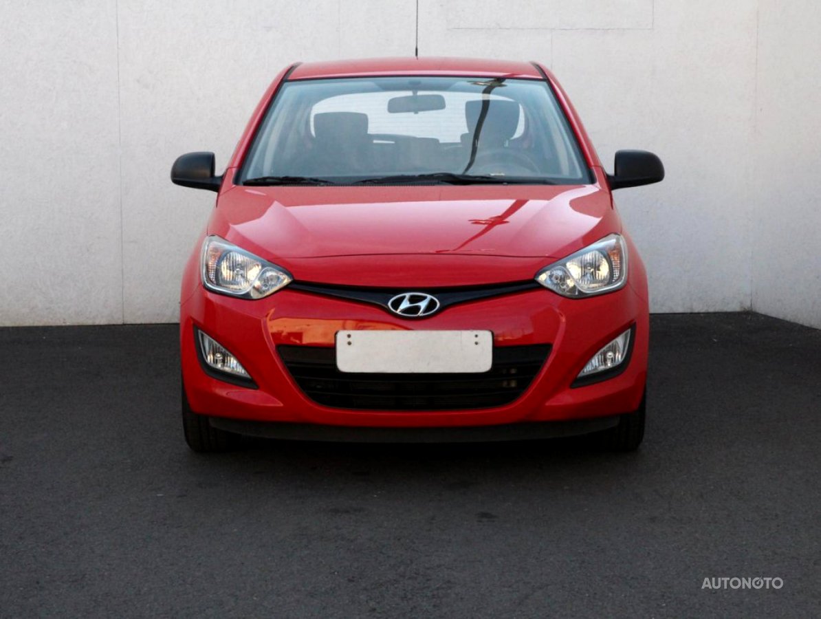 Hyundai i20, 2012 - pohled č. 2