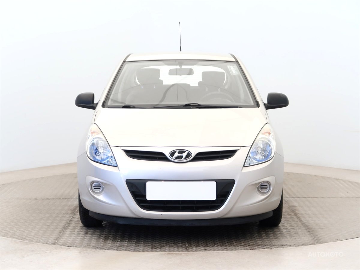 Hyundai i20, 2011 - pohled č. 2