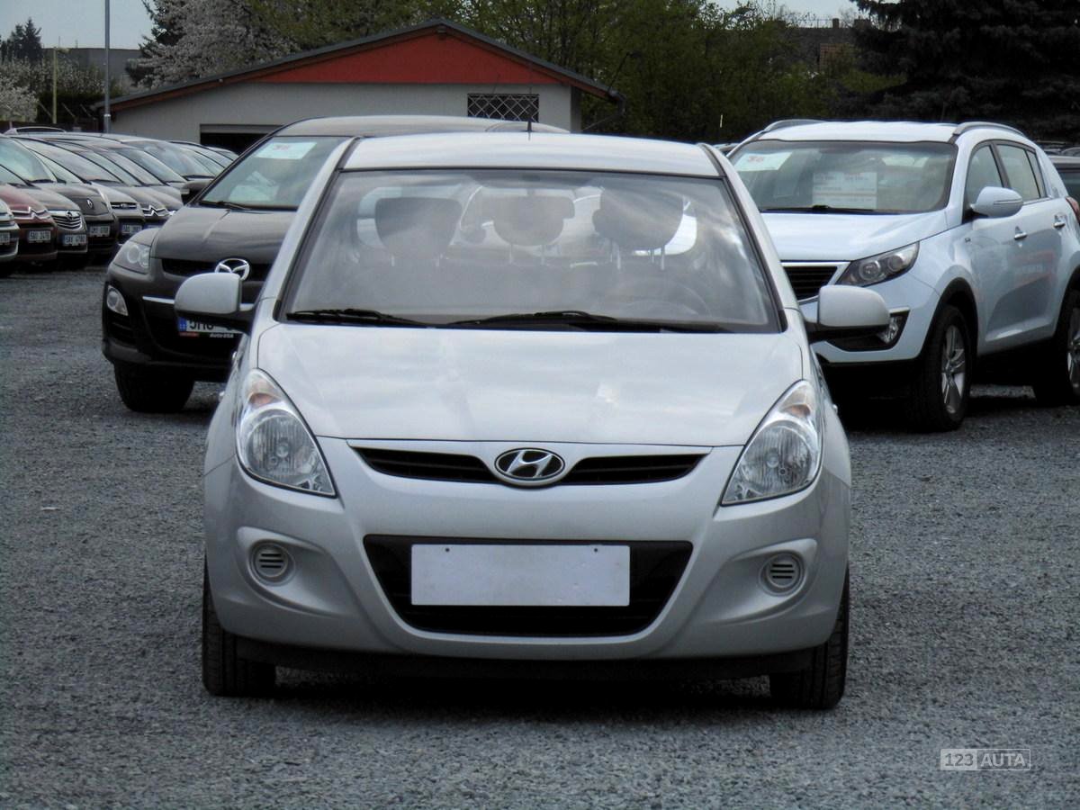 Hyundai i20, 2011 - pohled č. 2