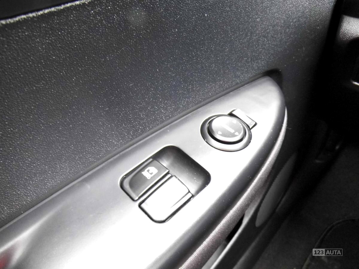 Hyundai i20, 2011 - pohled č. 22