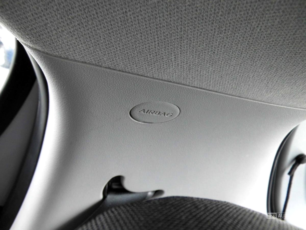 Hyundai i20, 2011 - pohled č. 25