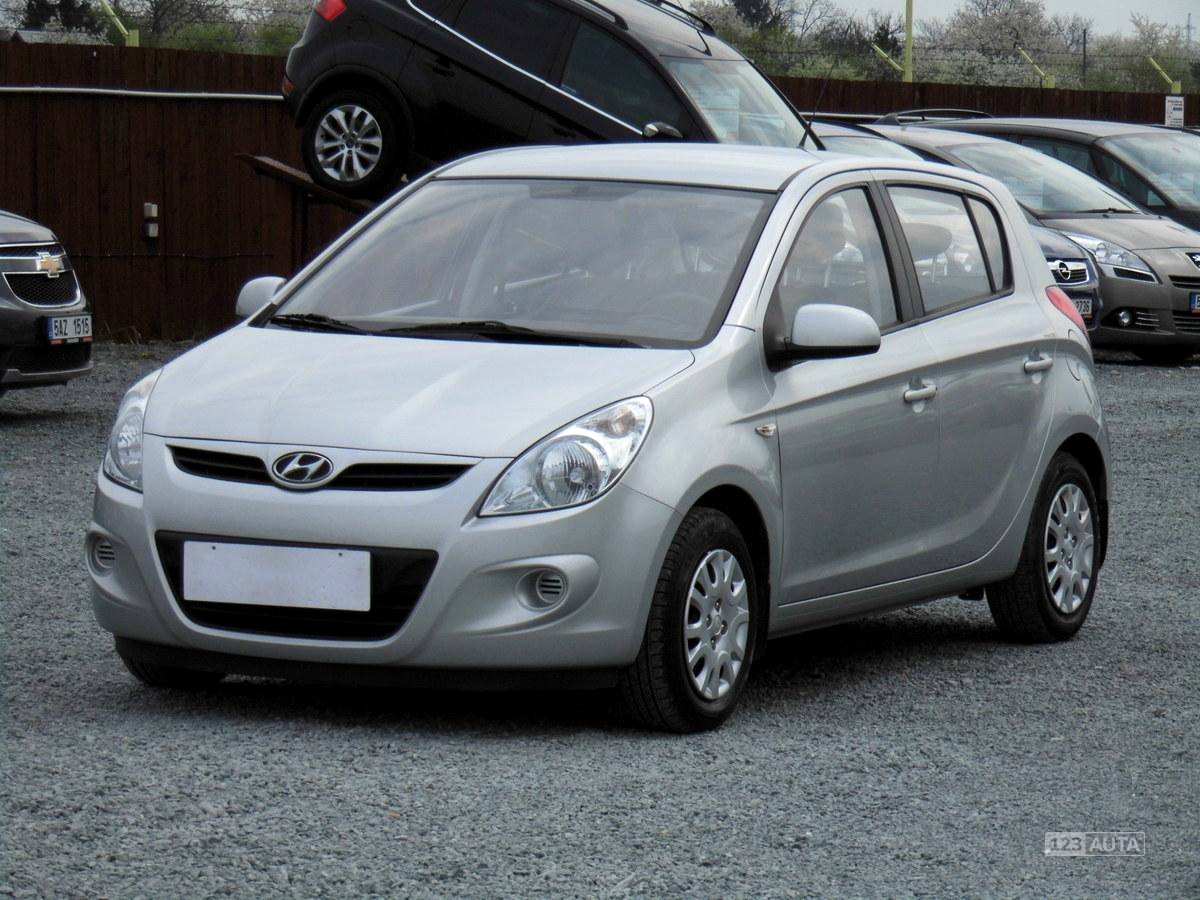 Hyundai i20, 2011 - pohled č. 3