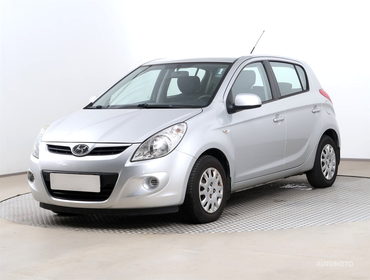 Hyundai i20, 2009 - pohled č. 3