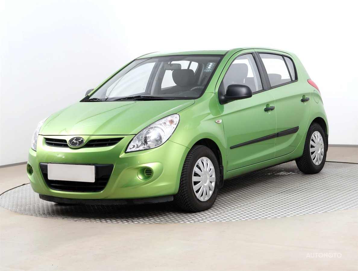 Hyundai i20, 2010 - pohled č. 3