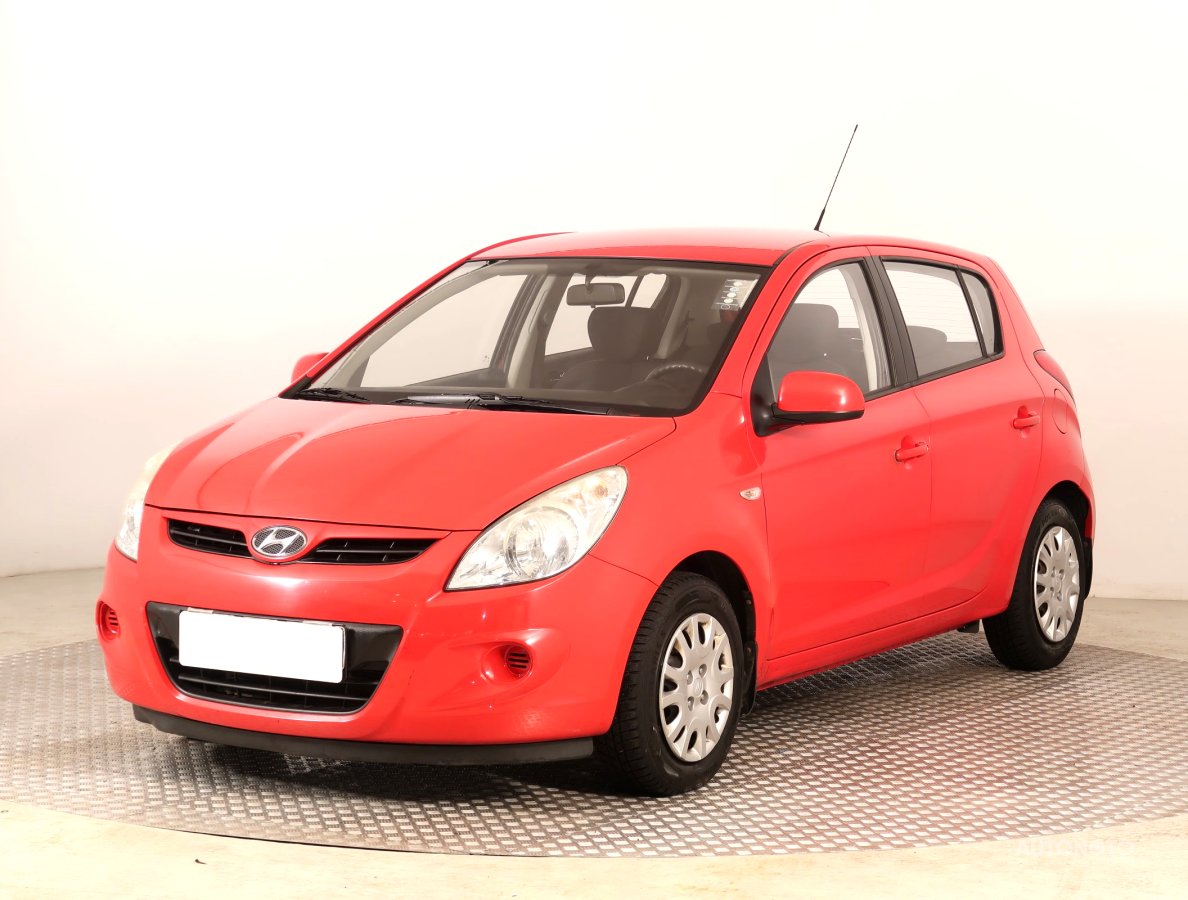 Hyundai i20, 2011 - pohled č. 3