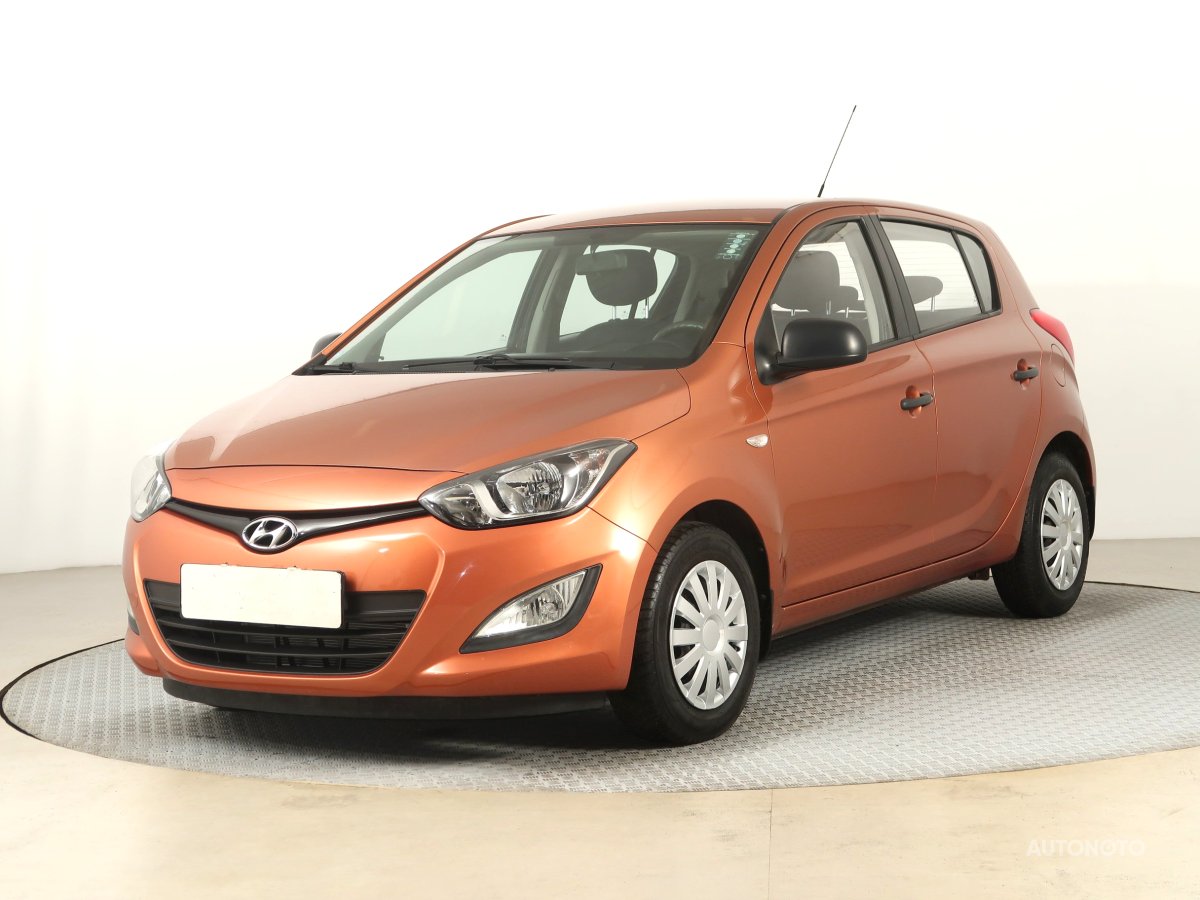 Hyundai i20, 2014 - pohled č. 3