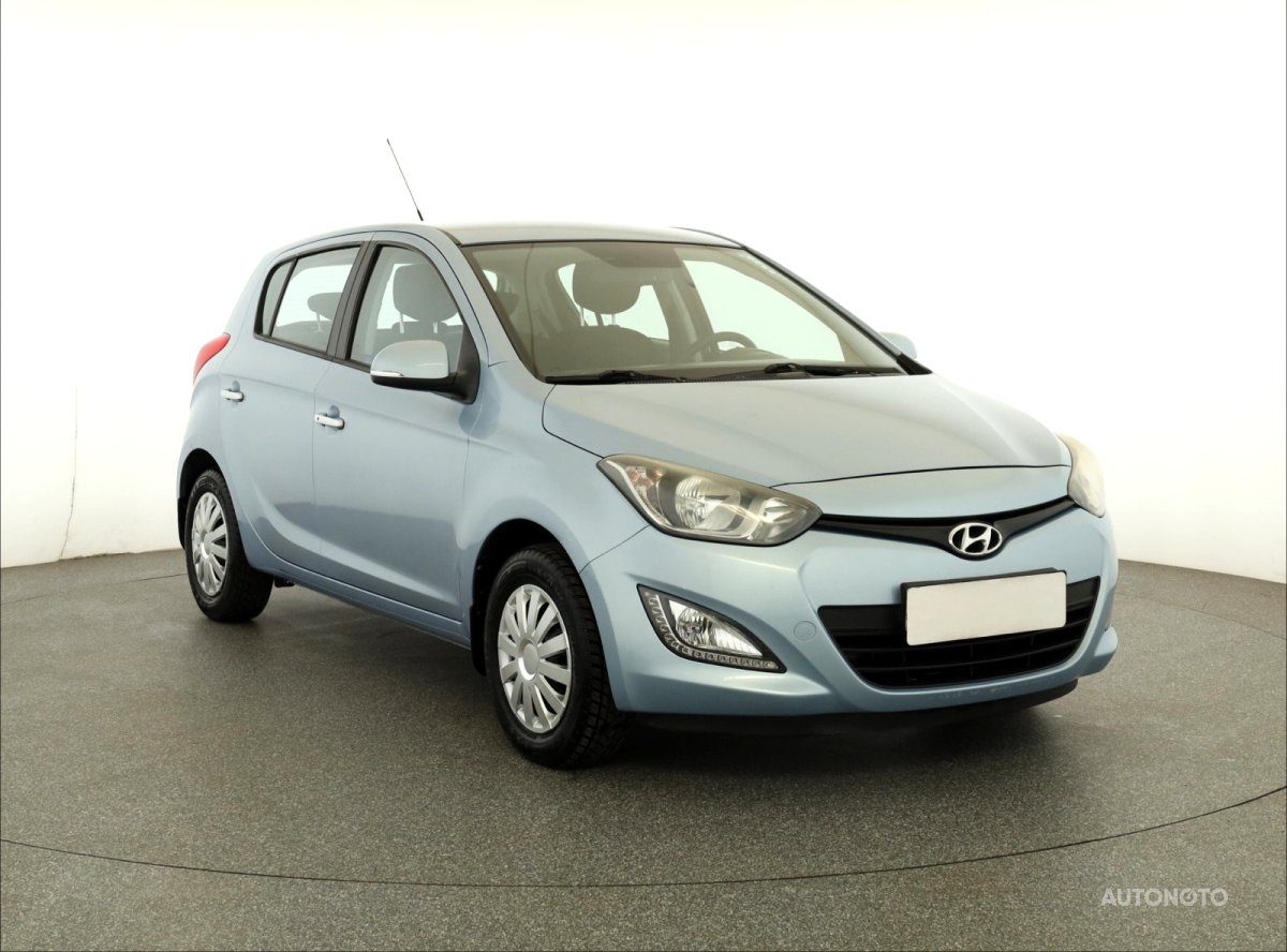 Hyundai i20, 2012 - pohled č. 1
