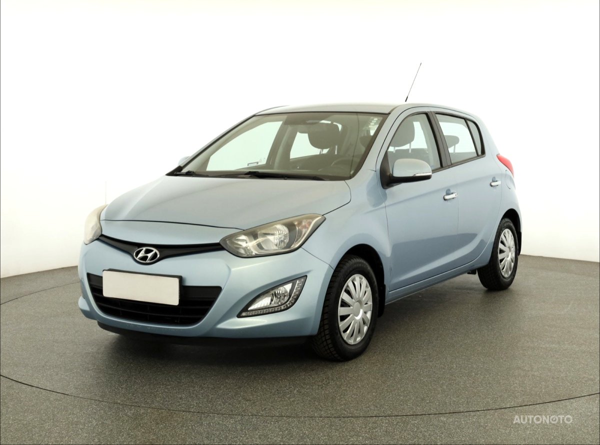 Hyundai i20, 2012 - pohled č. 3