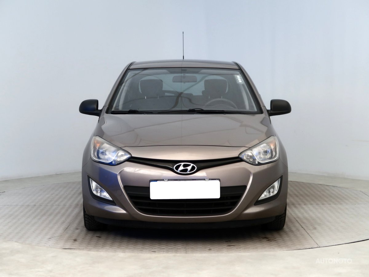 Hyundai i20, 2014 - pohled č. 2