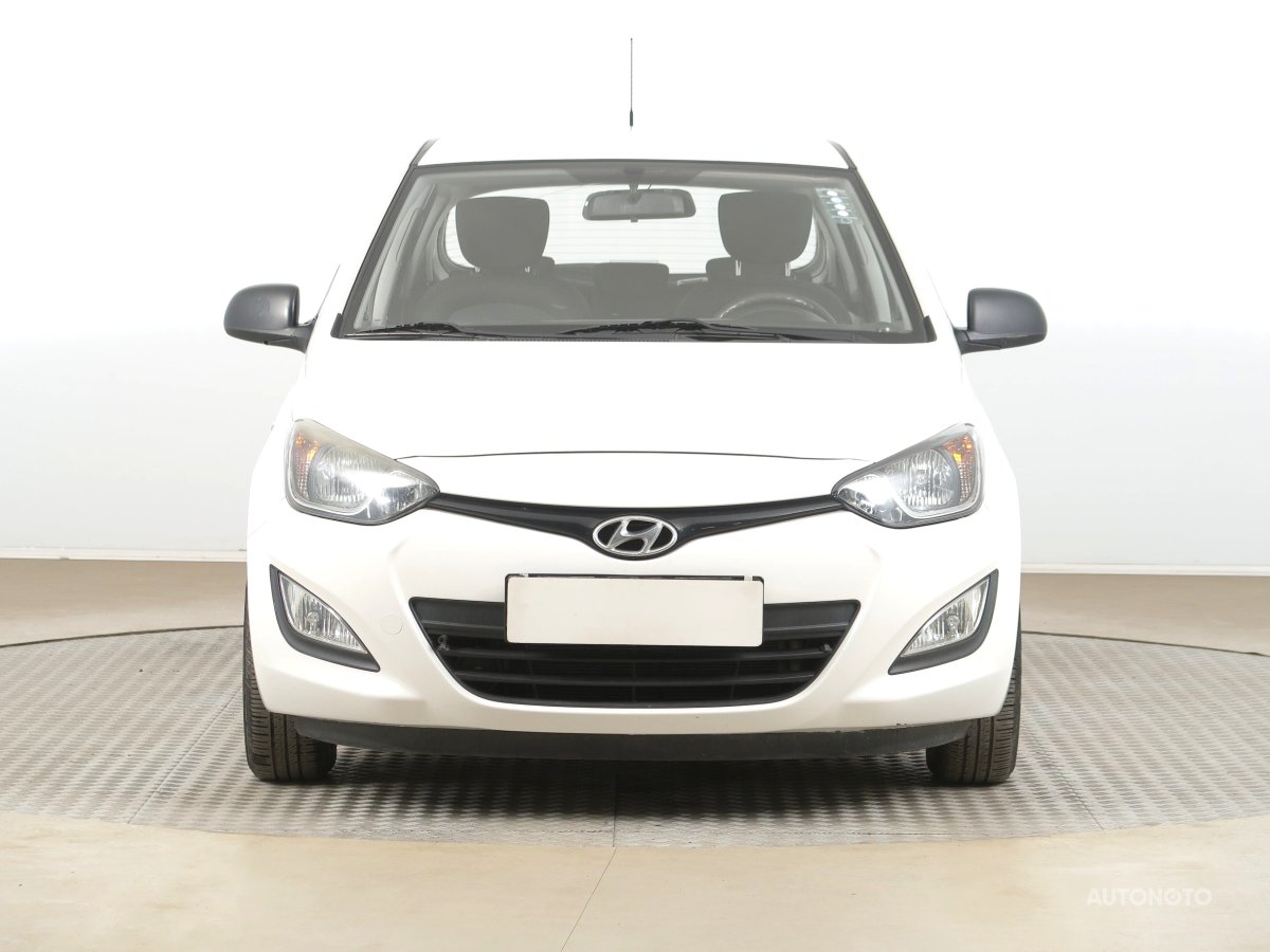 Hyundai i20, 2013 - pohled č. 2