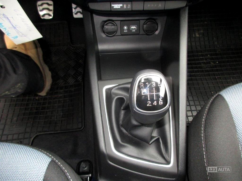 Hyundai i20, 2016 - pohled č. 16