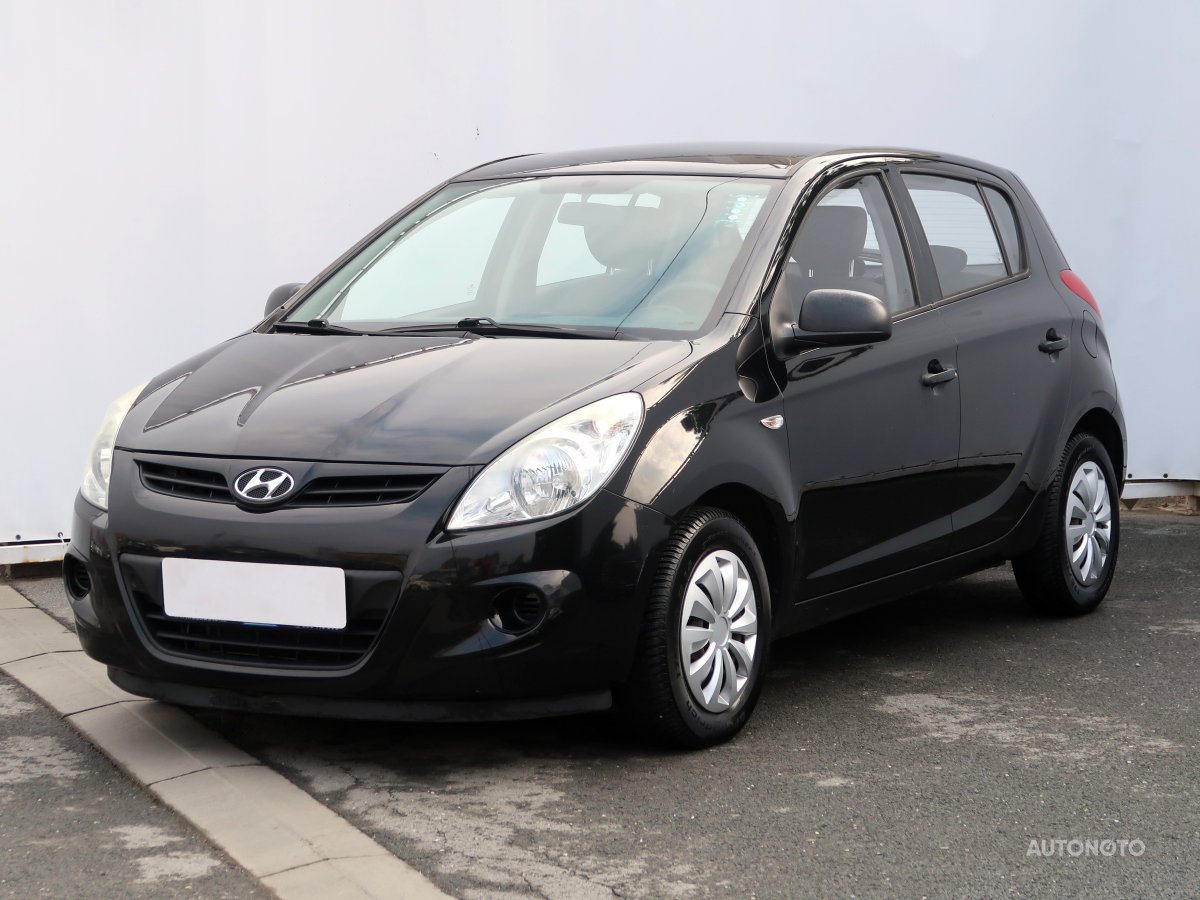 Hyundai i20, 2009 - pohled č. 3