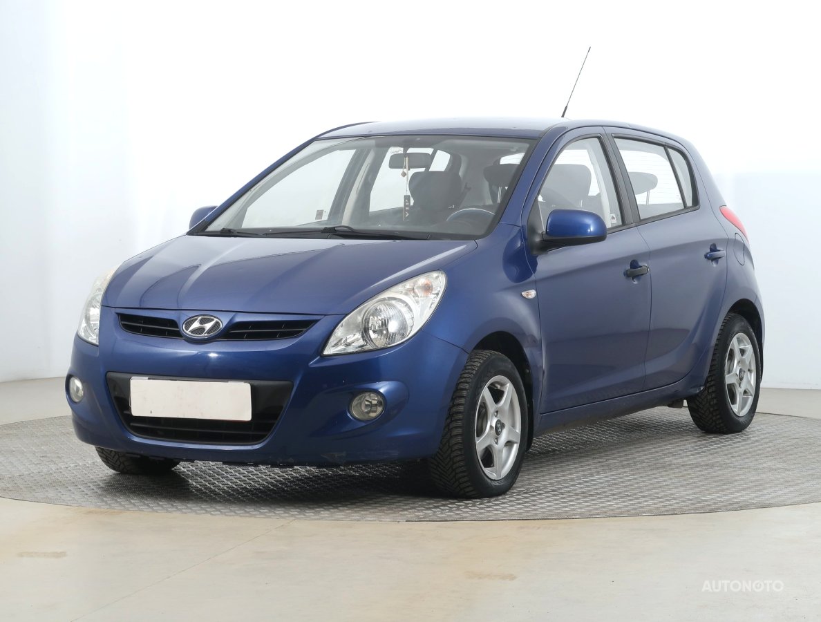 Hyundai i20, 2012 - pohled č. 3