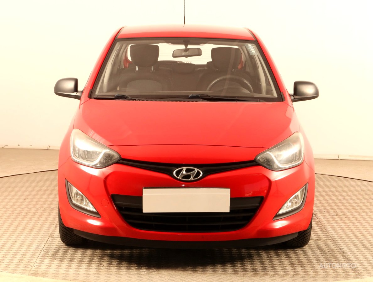 Hyundai i20, 2013 - pohled č. 2