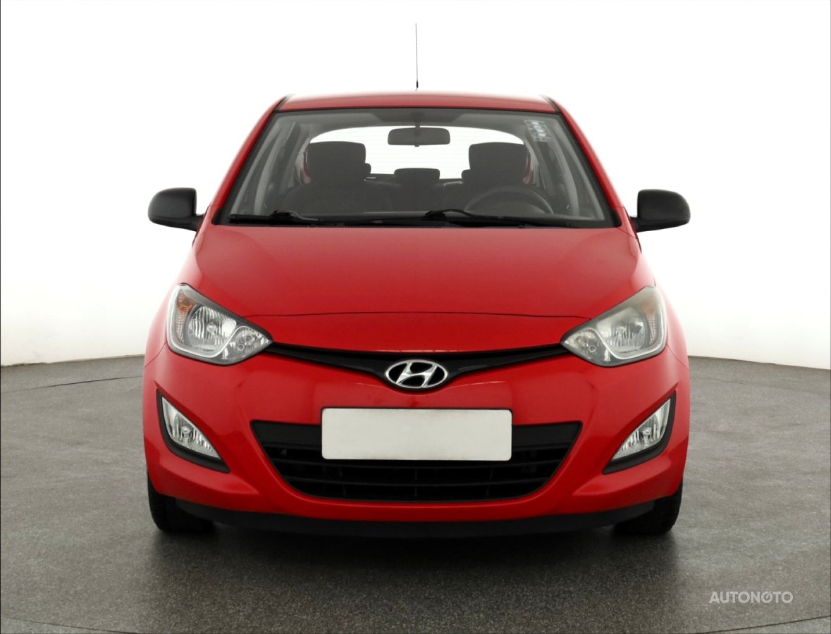 Hyundai i20, 2013 - pohled č. 2
