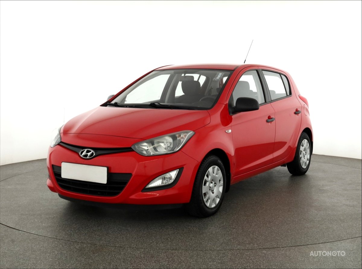 Hyundai i20, 2013 - pohled č. 3