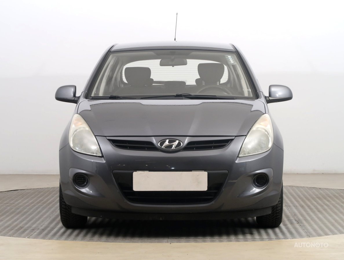 Hyundai i20, 2012 - pohled č. 2