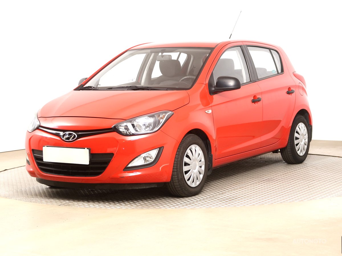 Hyundai i20, 2012 - pohled č. 3
