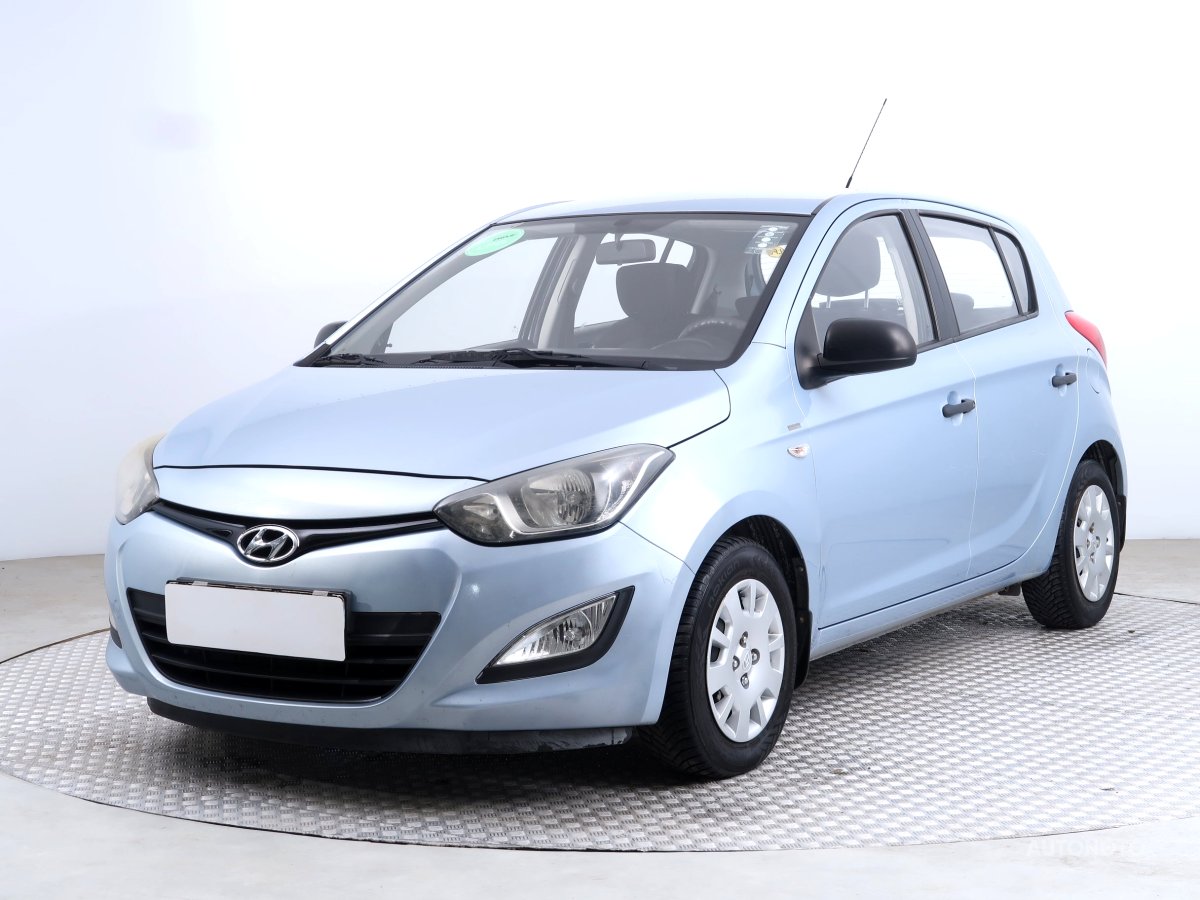 Hyundai i20, 2013 - pohled č. 3