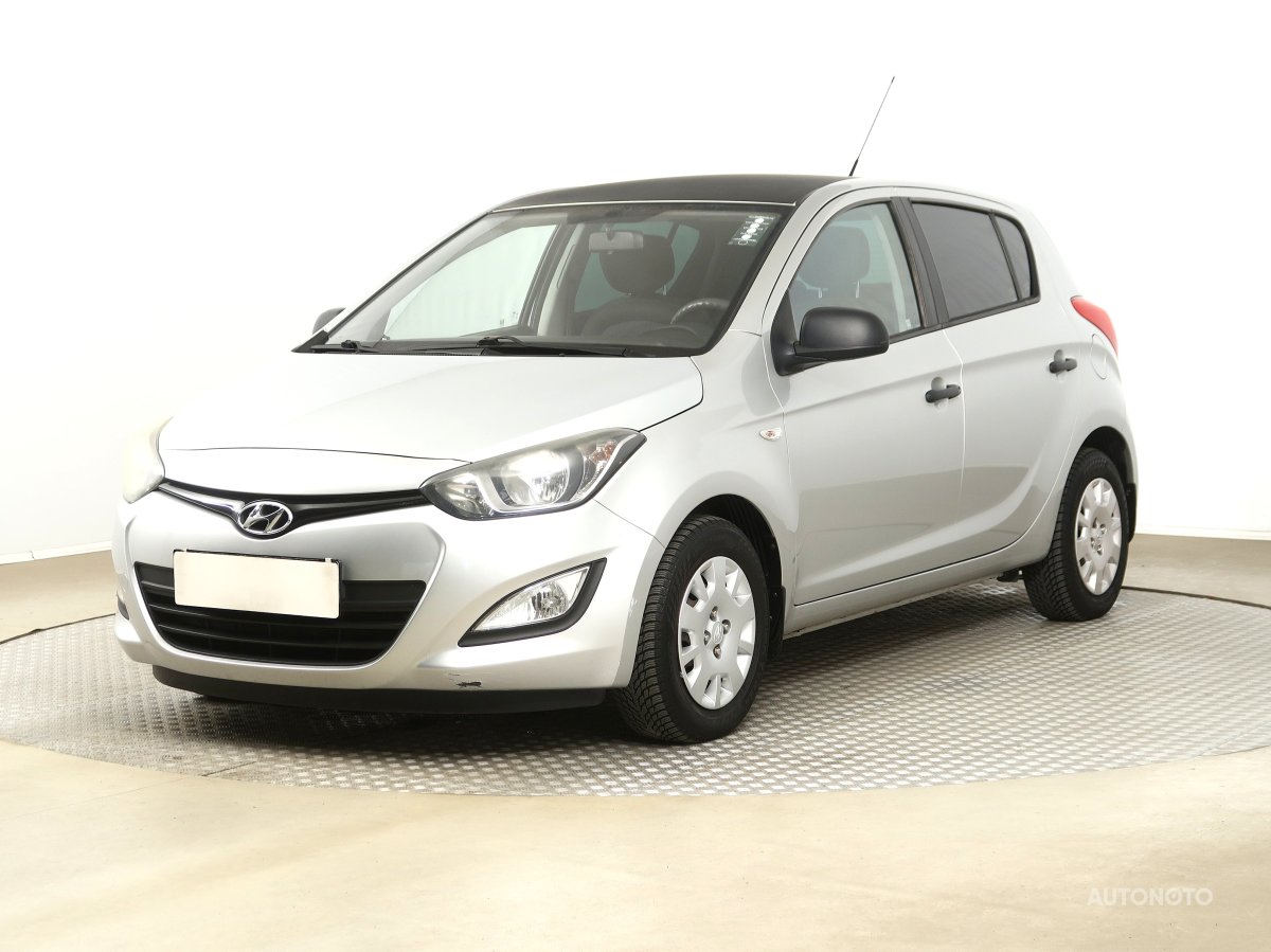 Hyundai i20, 2014 - pohled č. 3