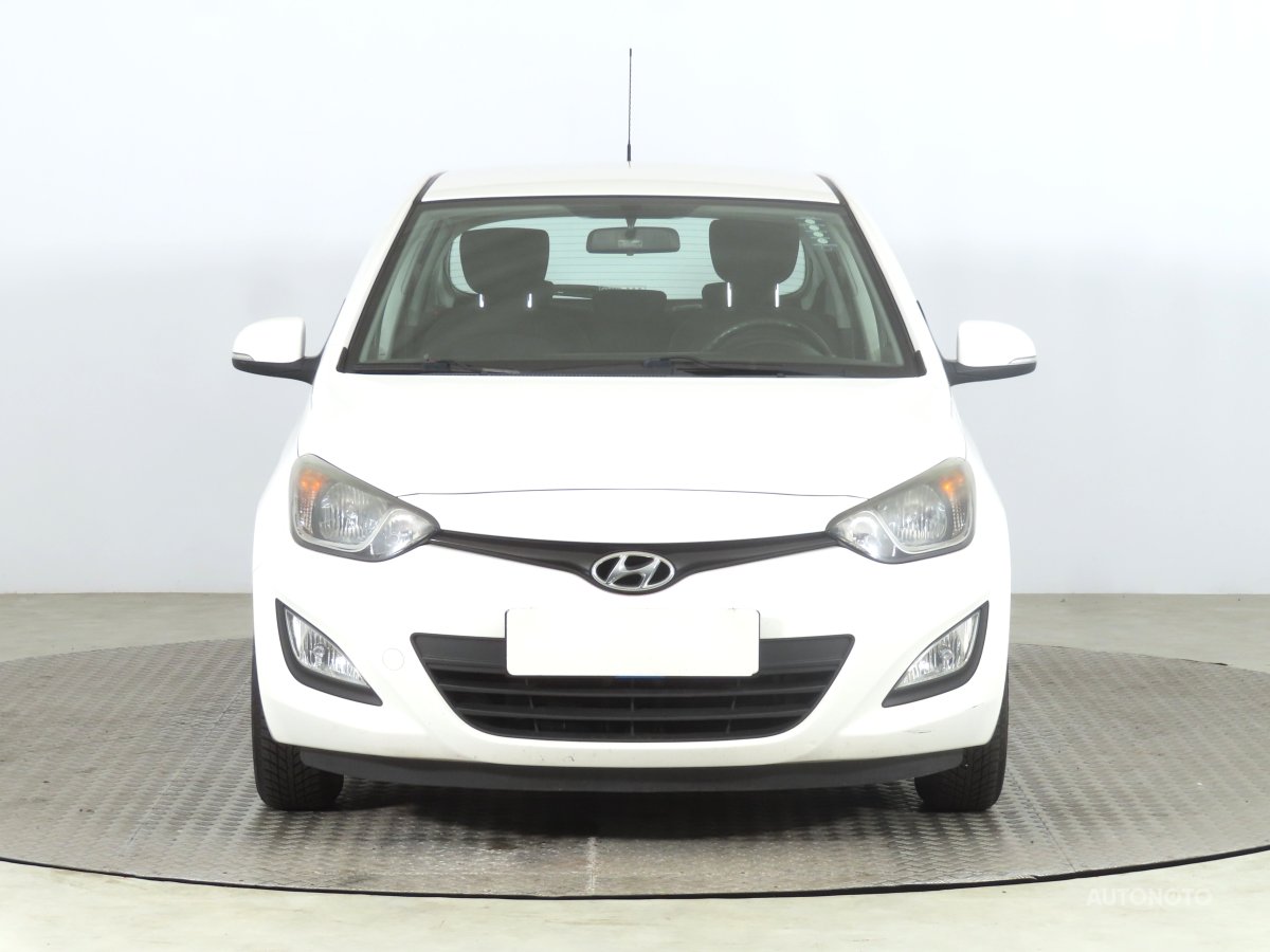 Hyundai i20, 2014 - pohled č. 2