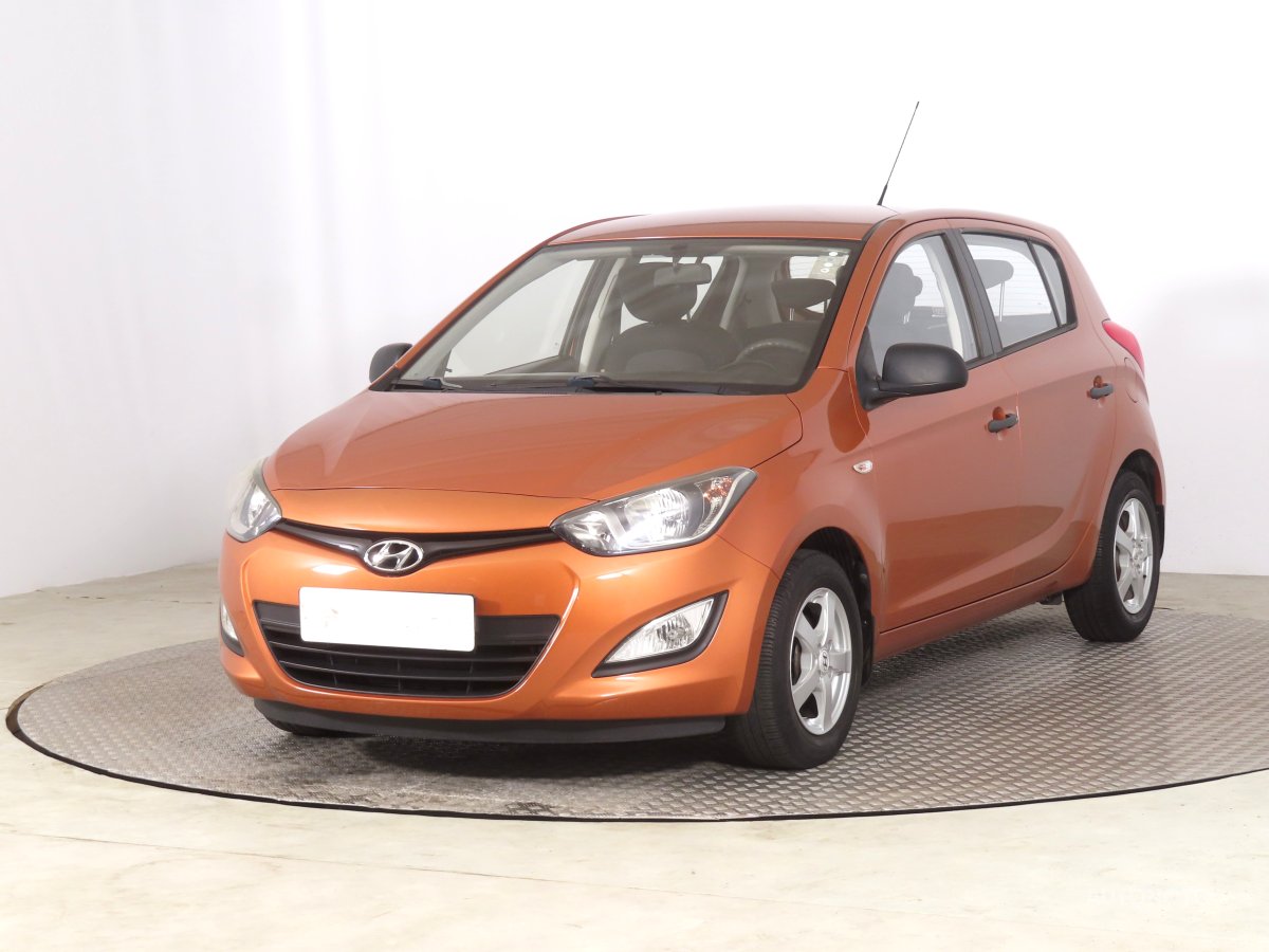 Hyundai i20, 2014 - pohled č. 3