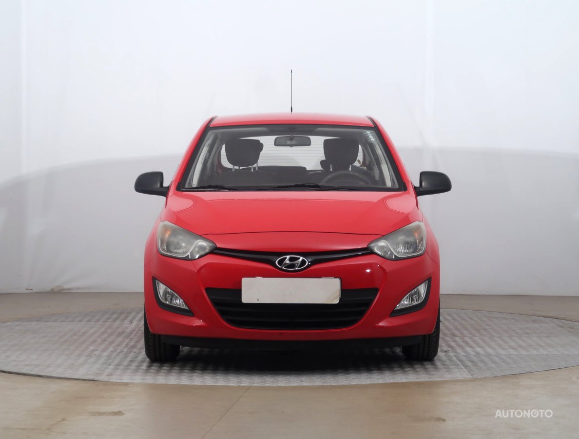 Hyundai i20, 2013 - pohled č. 2