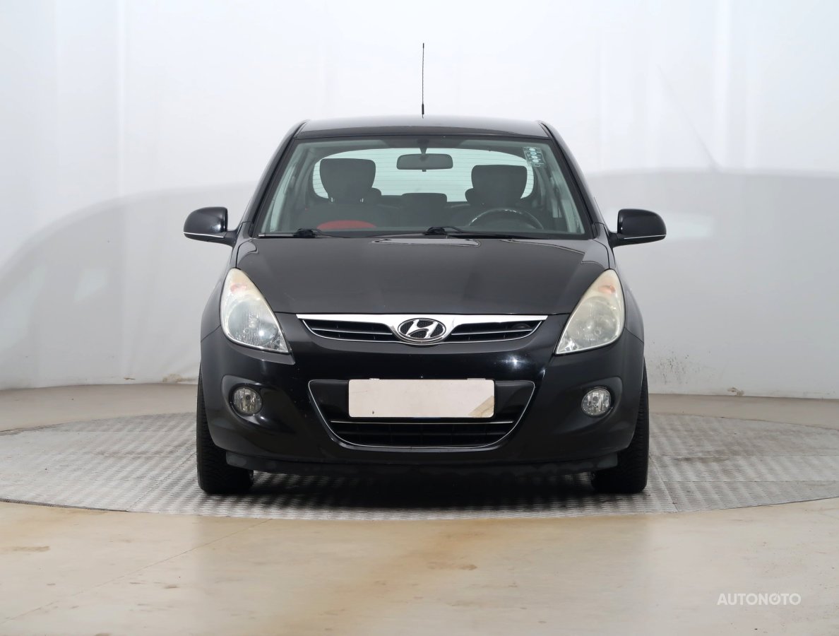 Hyundai i20, 2009 - pohled č. 2