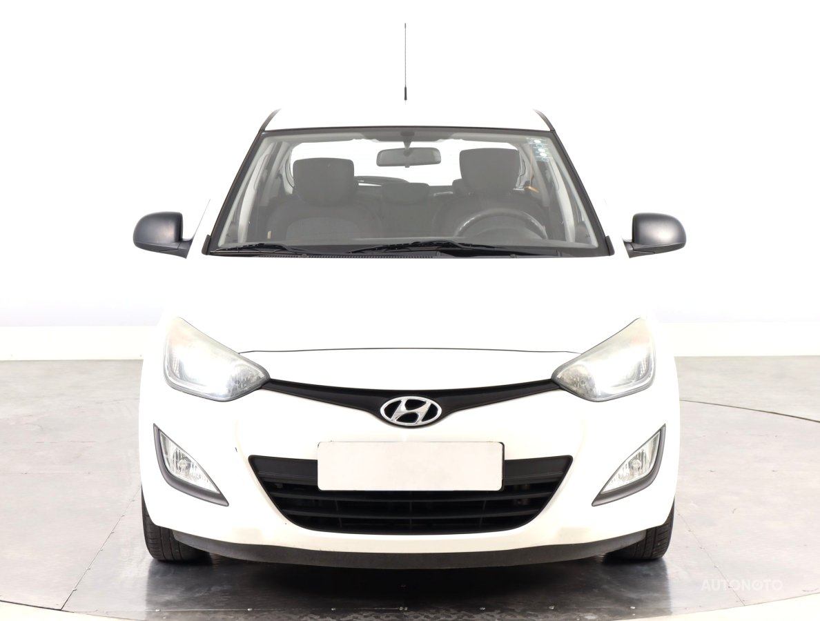 Hyundai i20, 2013 - pohled č. 2