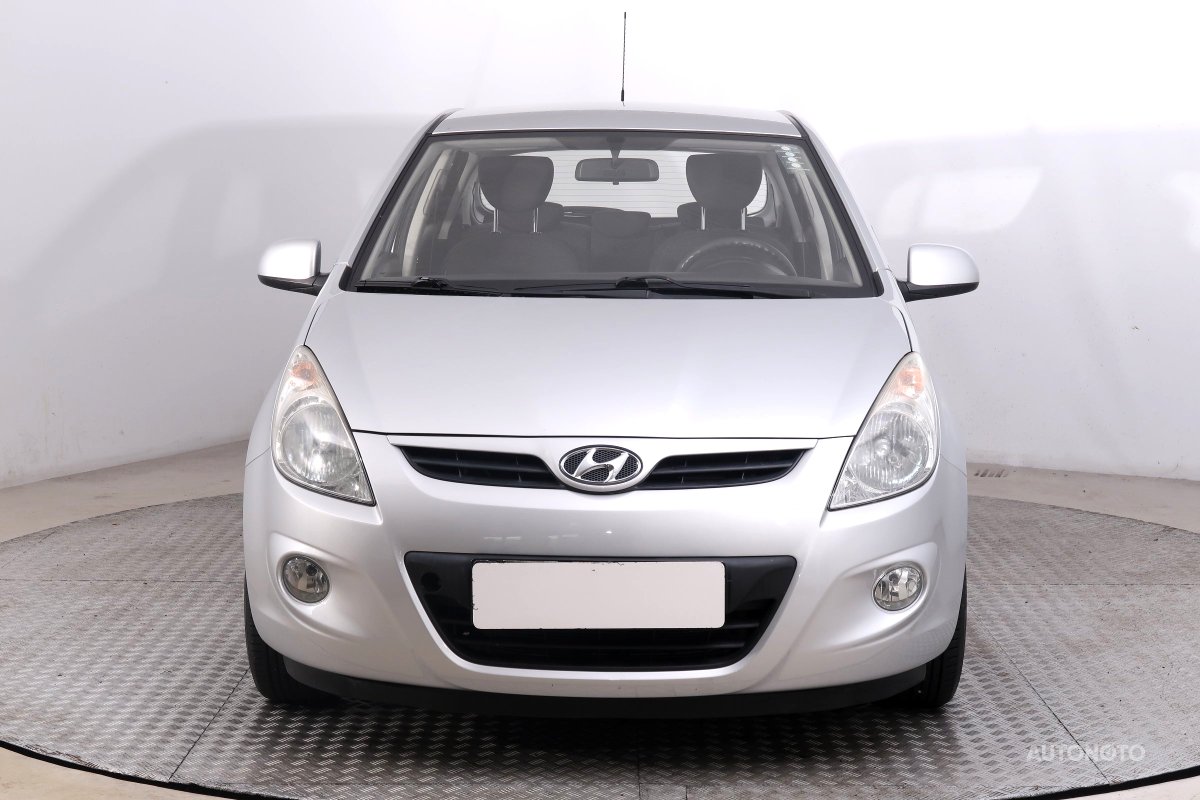 Hyundai i20, 2012 - pohled č. 2