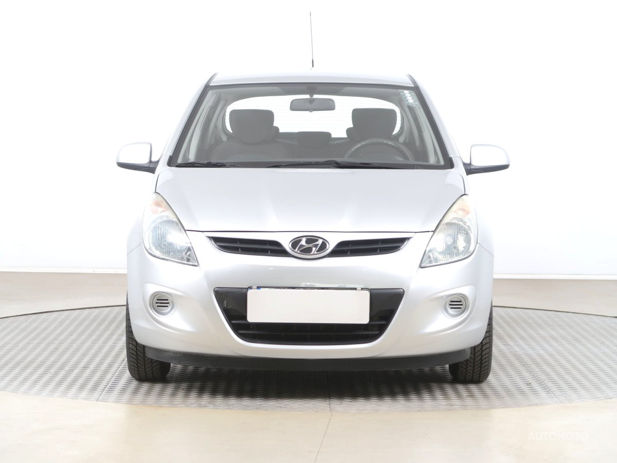 Hyundai i20, 2010 - pohled č. 2