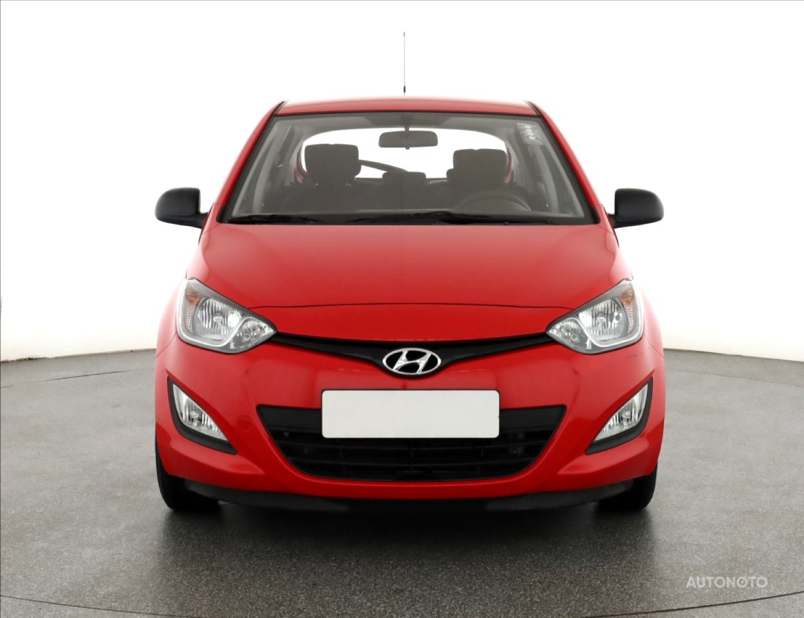 Hyundai i20, 2013 - pohled č. 2