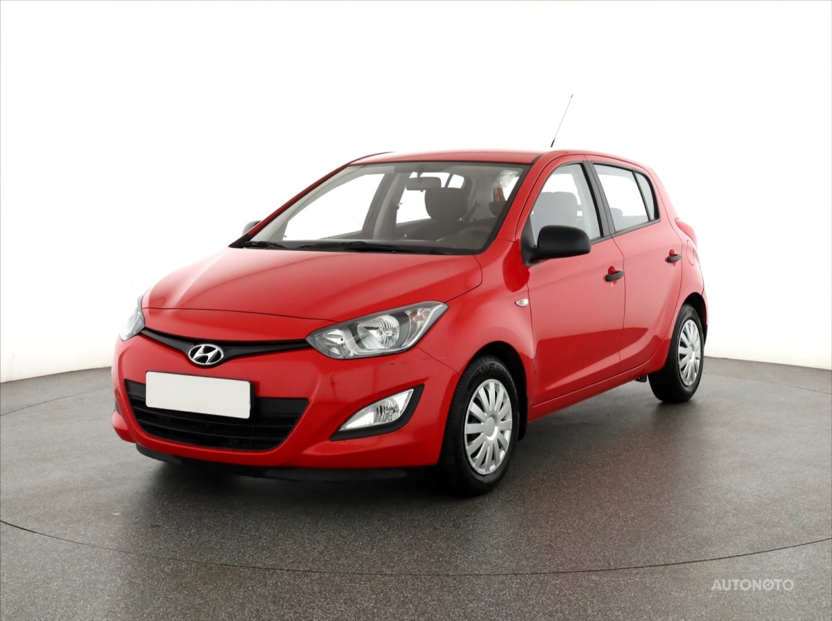 Hyundai i20, 2013 - pohled č. 3