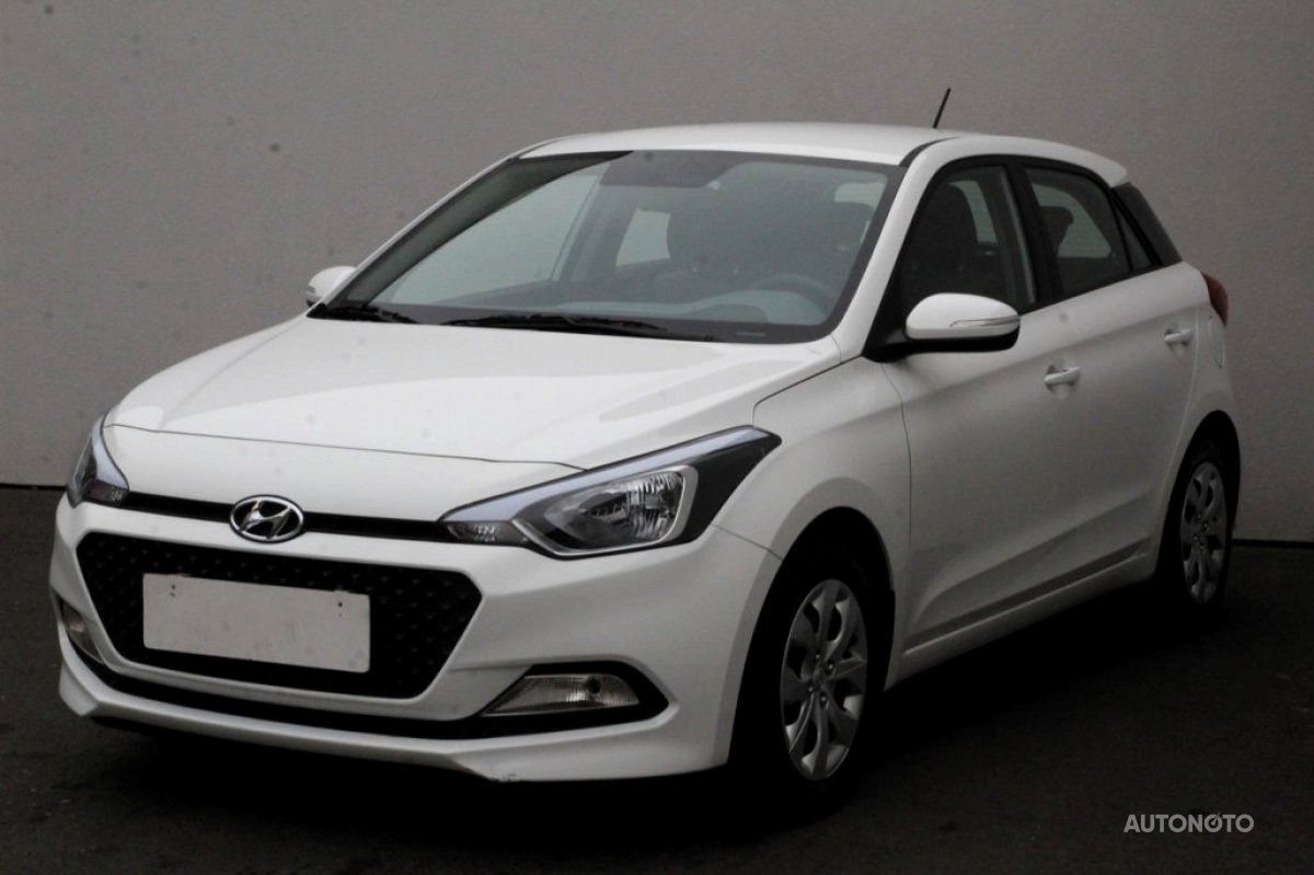Hyundai i20, 2015 - pohled č. 3