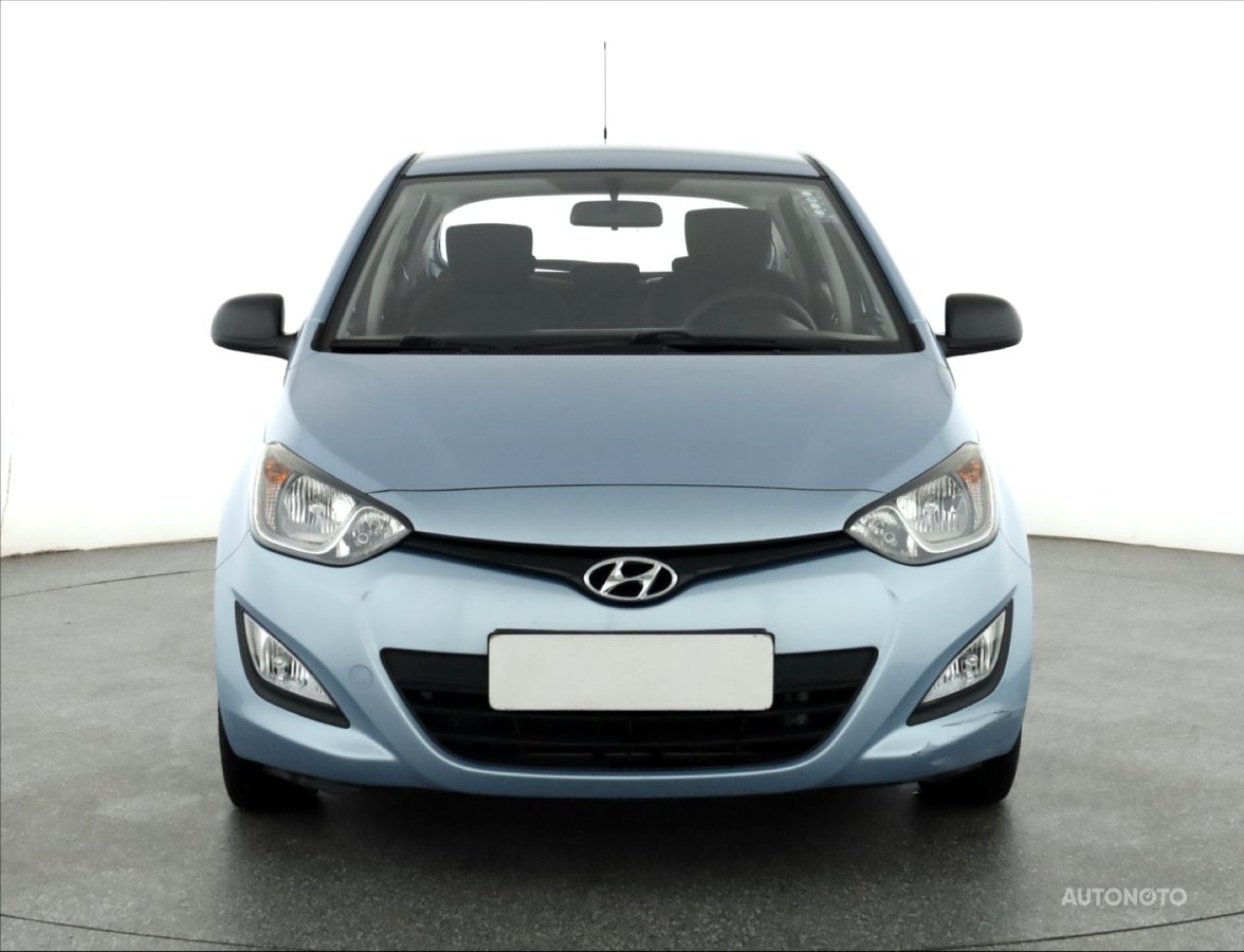 Hyundai i20, 2013 - pohled č. 2