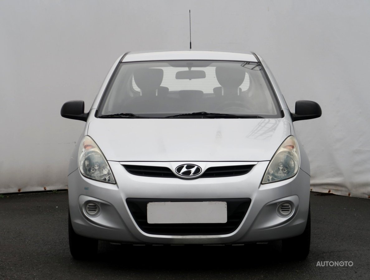 Hyundai i20, 2009 - pohled č. 2