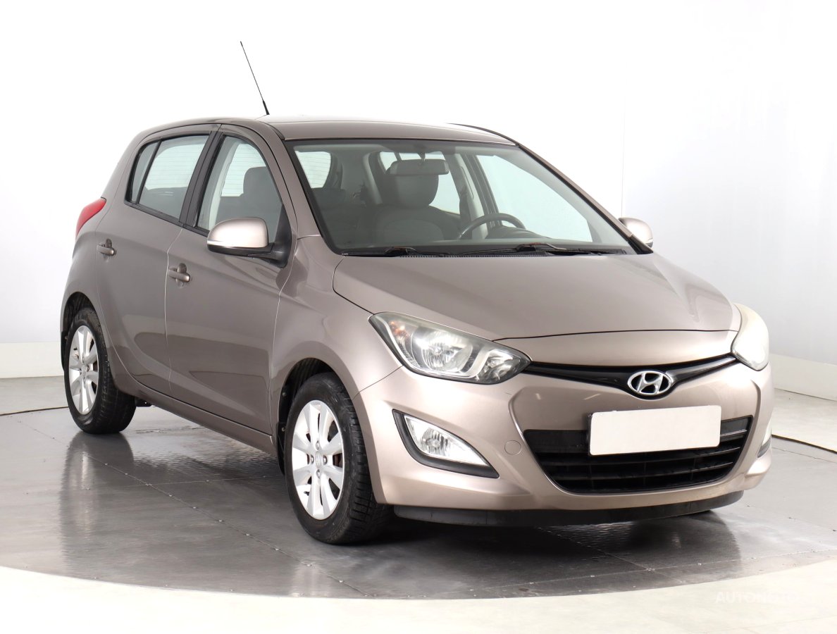 Hyundai i20, 2013 - celkový pohled