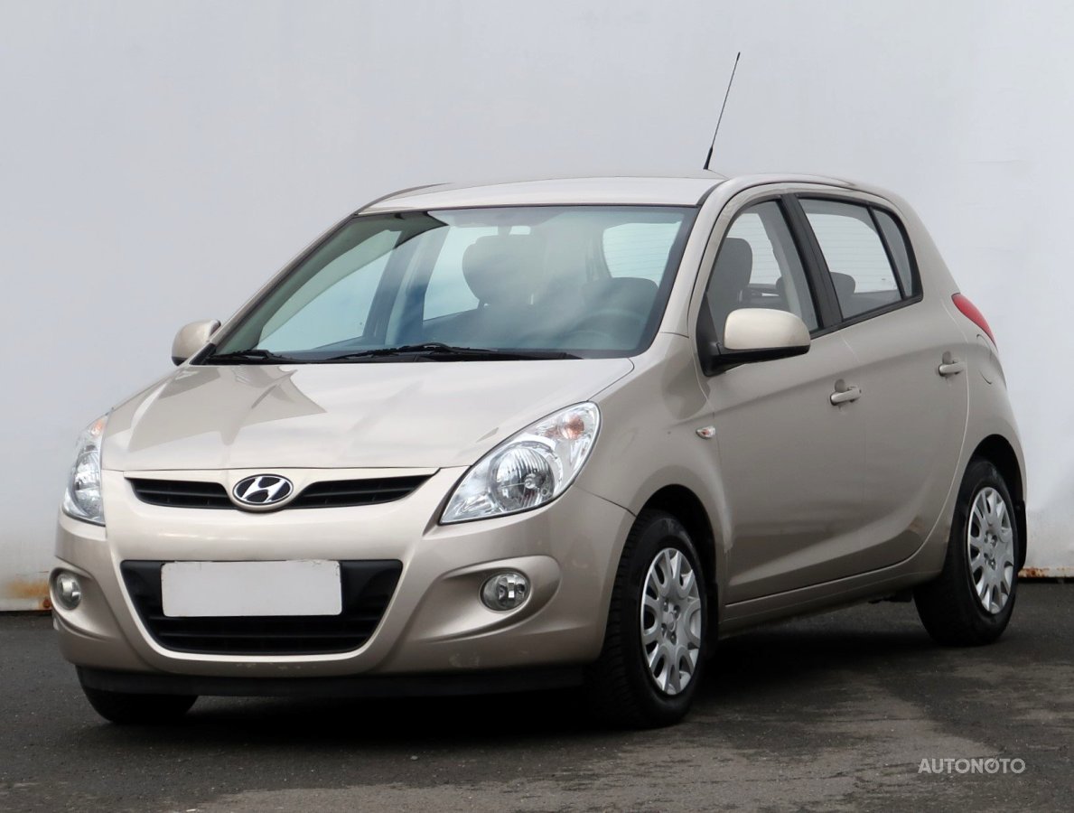 Hyundai i20, 2012 - pohled č. 3