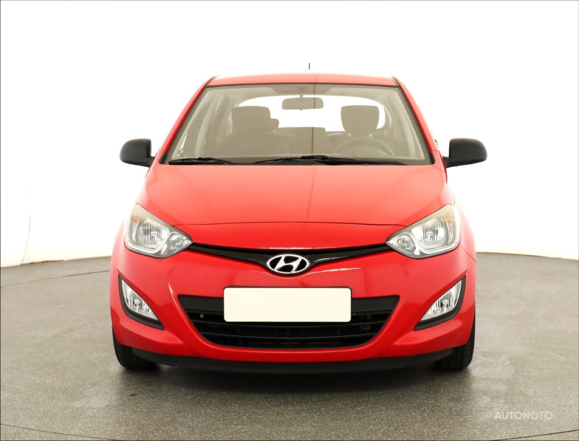 Hyundai i20, 2013 - pohled č. 2